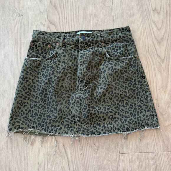 Zara | Denim Leopard Print Skirt | Green | Size L - Picture 1 of 6